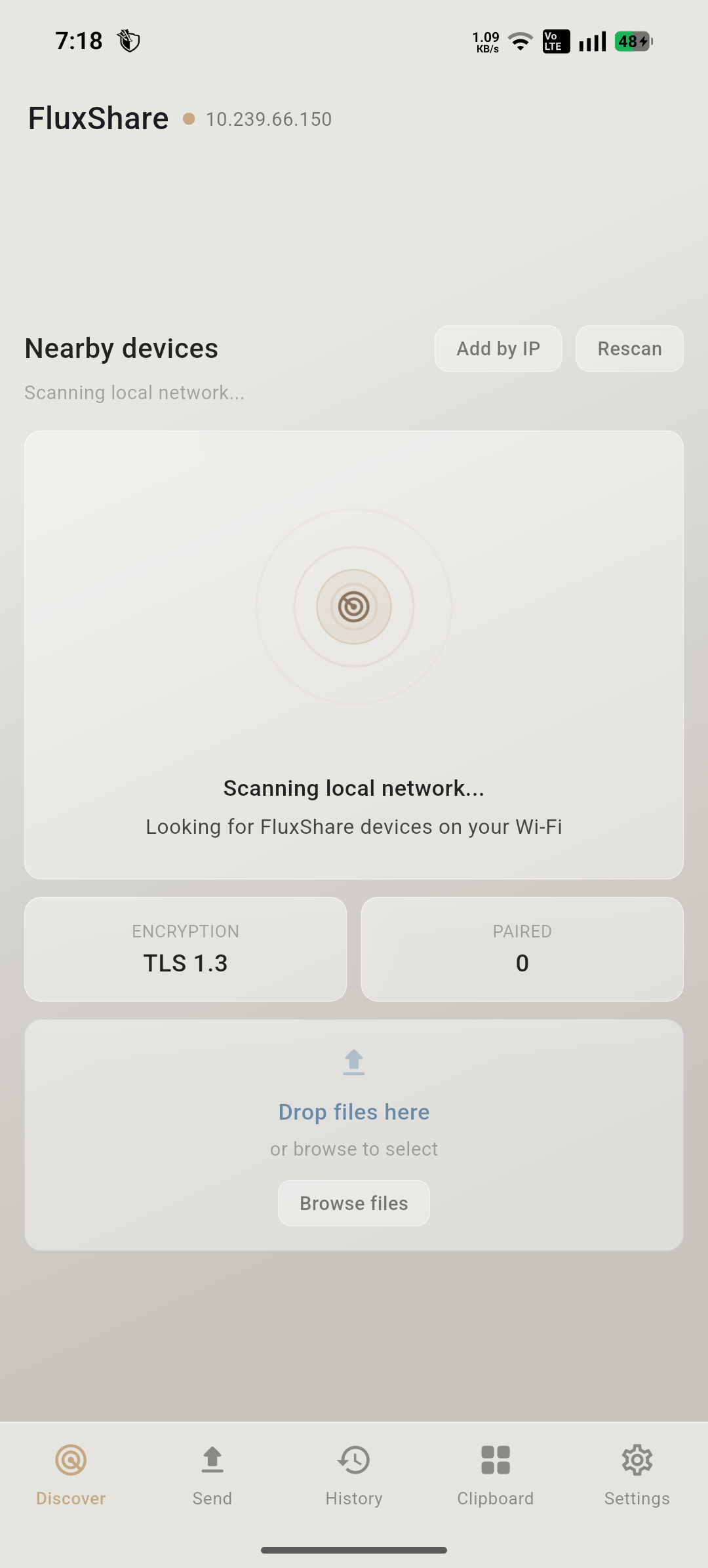 FluxShare on Android — scanning for devices on the same Wi-Fi network.